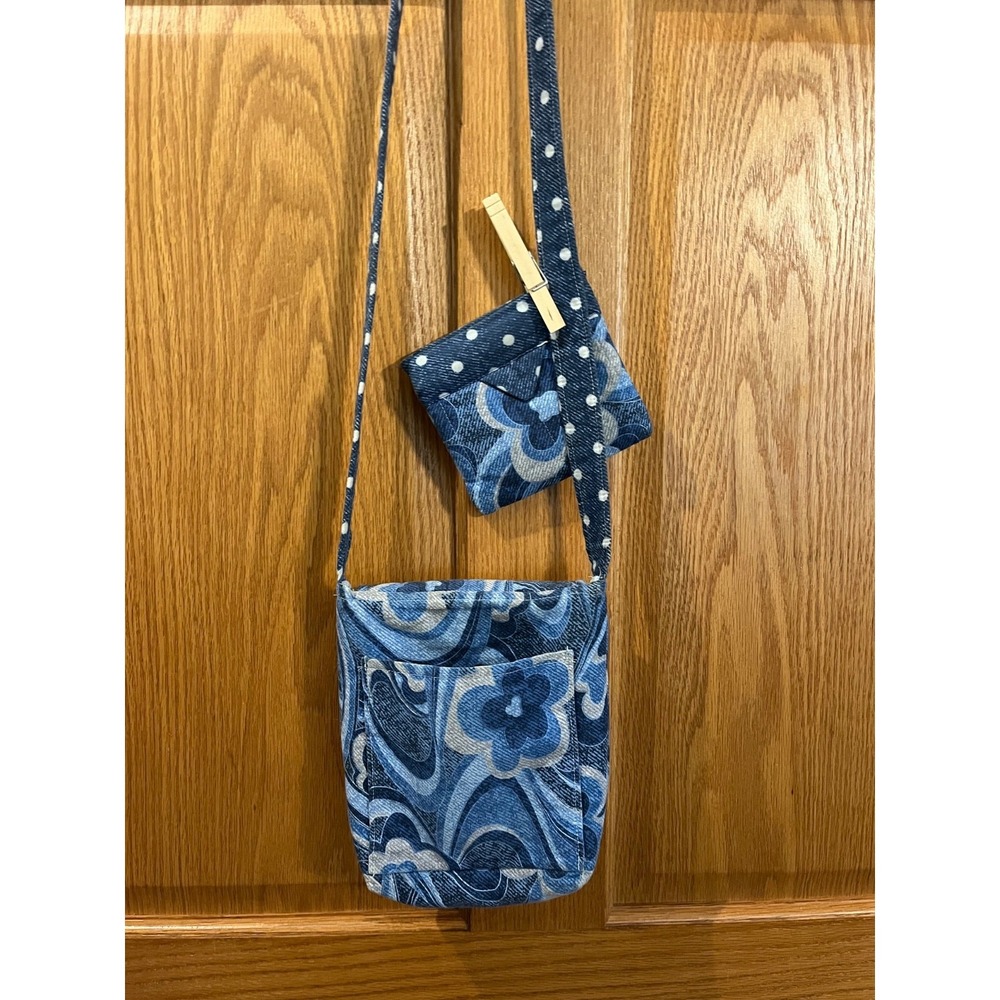 Boho Coastal Grandmother USA Handmade Artisan Quilted Floral Crossbody w Wallet - Picture 4 of 9